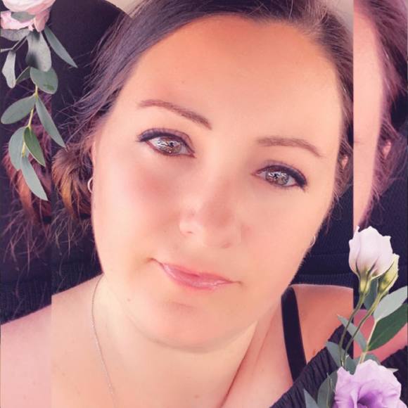 Meet your Posher, Myriam - Picture 1 of 1